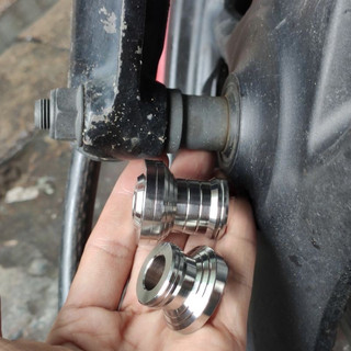 Bộ canh đùm bánh xe trước vario, ab , airblade inox 2 bên