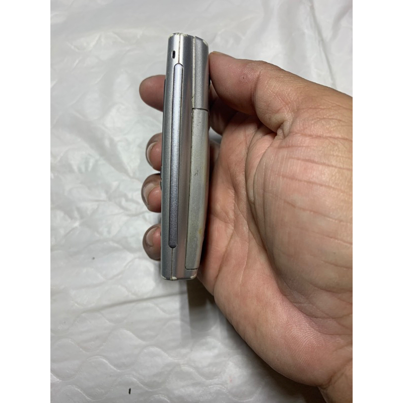 Điện thoại sony ericson T105