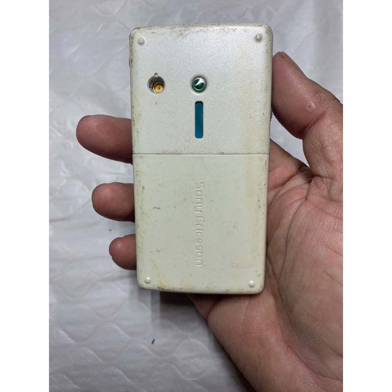 Điện thoại sony M600 gì đó hiếm