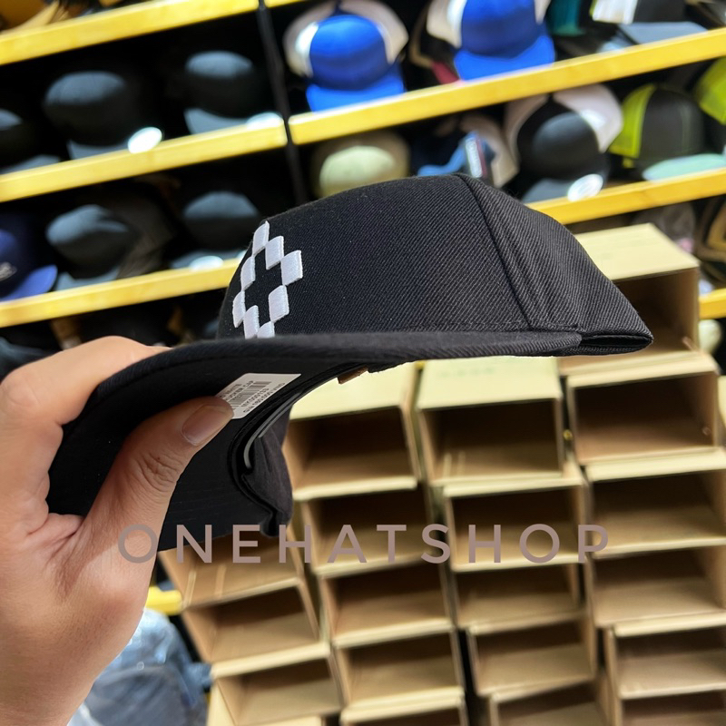 Nón Lưỡi Trai logo ô vuông fom trucker chất lượng cao brand One Hat