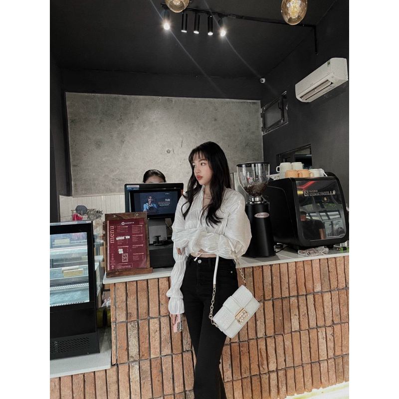 Túi đeo vai da rắn khoá đồng sịn sò siêu đẹp