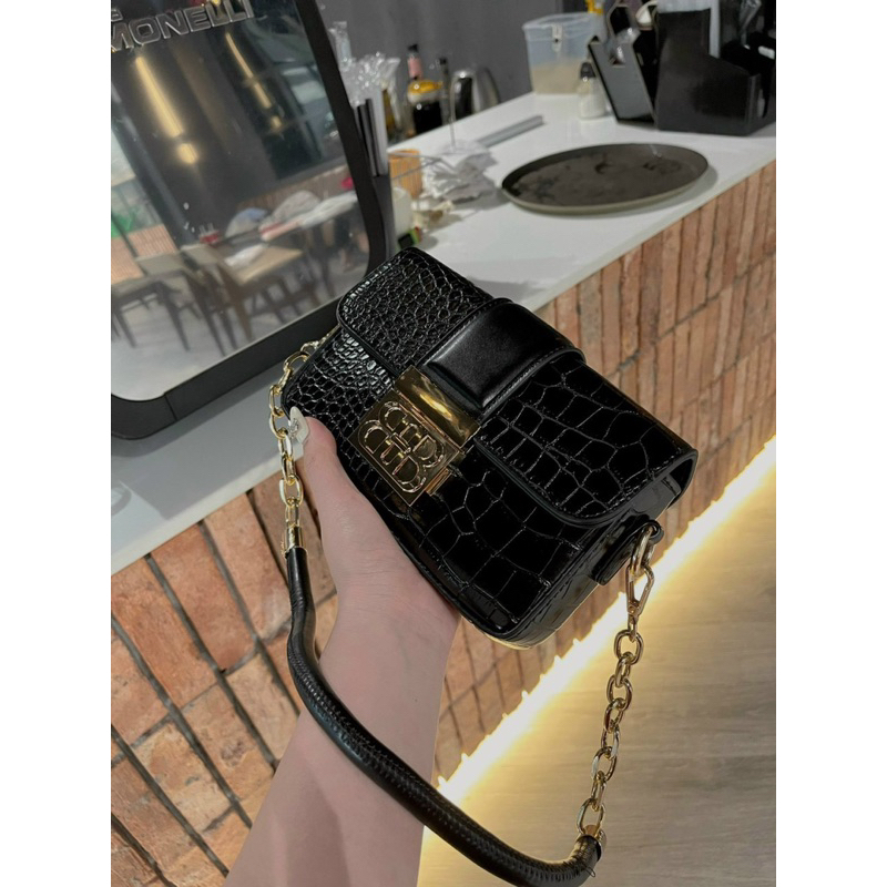 Túi đeo vai da rắn khoá đồng sịn sò siêu đẹp