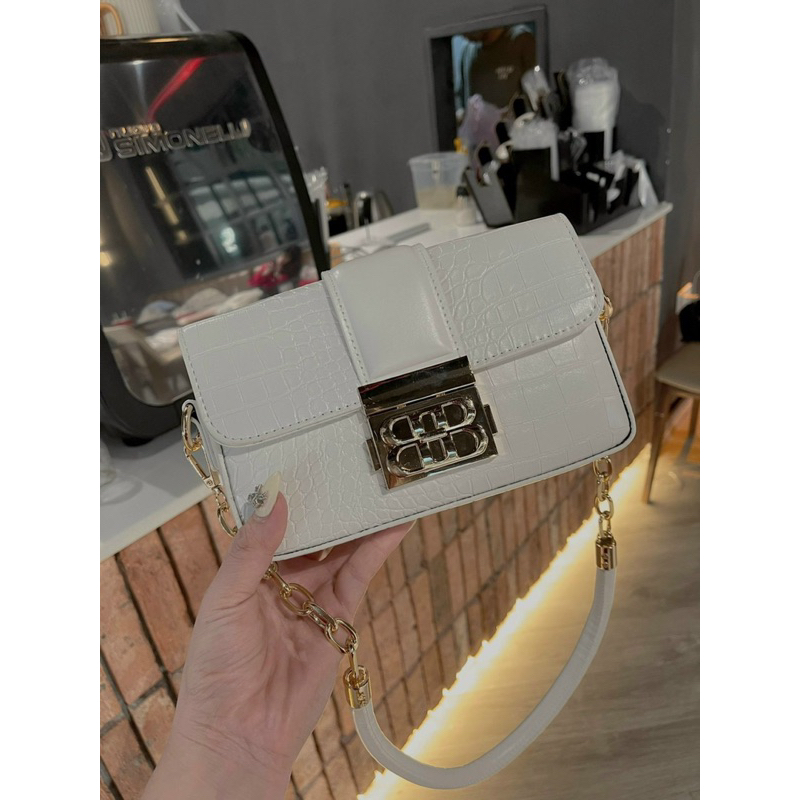 Túi đeo vai da rắn khoá đồng sịn sò siêu đẹp