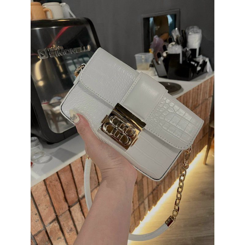 Túi đeo vai da rắn khoá đồng sịn sò siêu đẹp