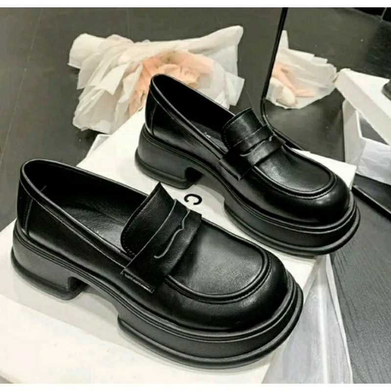 Giày Oxford Size 39-40.