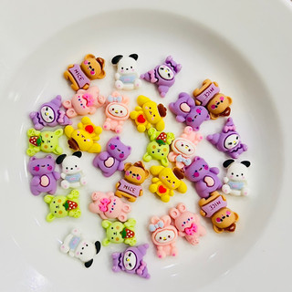 Set 5,10,20 Charm 3D nổi MINI ( loại nhỏ 1-1.5cm ) ( mẫu ngẫu nhiên )