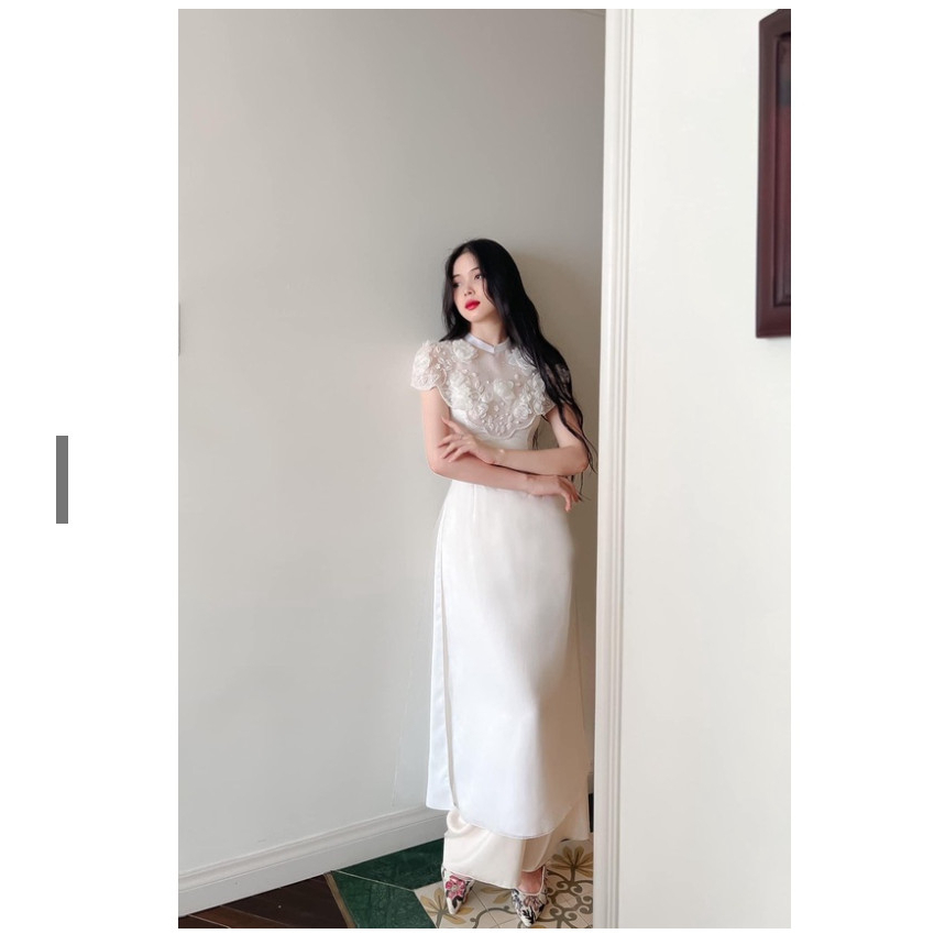 Áo Dài Cách Tân 2 Tà Đính Hoa Trước Áo Cực Duyên Dáng