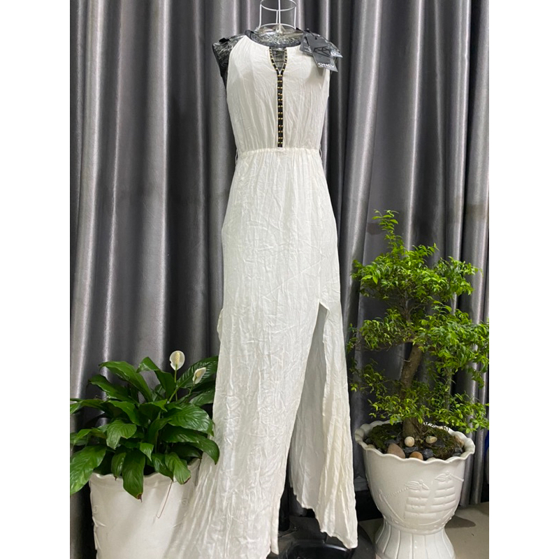 đầm maxi và body(only.k phải vnxk)lỗi dơ ,màu chất vải rất đẹp