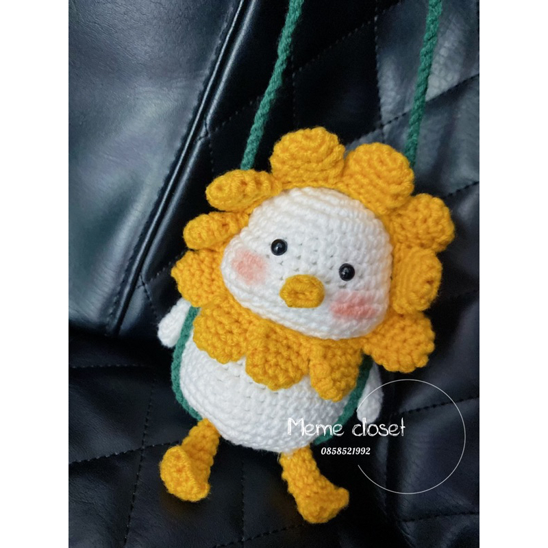 Vịt hoa len móc chìa khoá treo ô tô , balo , quà tặng couple