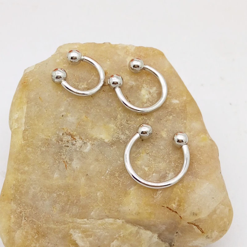 Khuyên Chữ U Đeo Được Nhiều Vị Trí