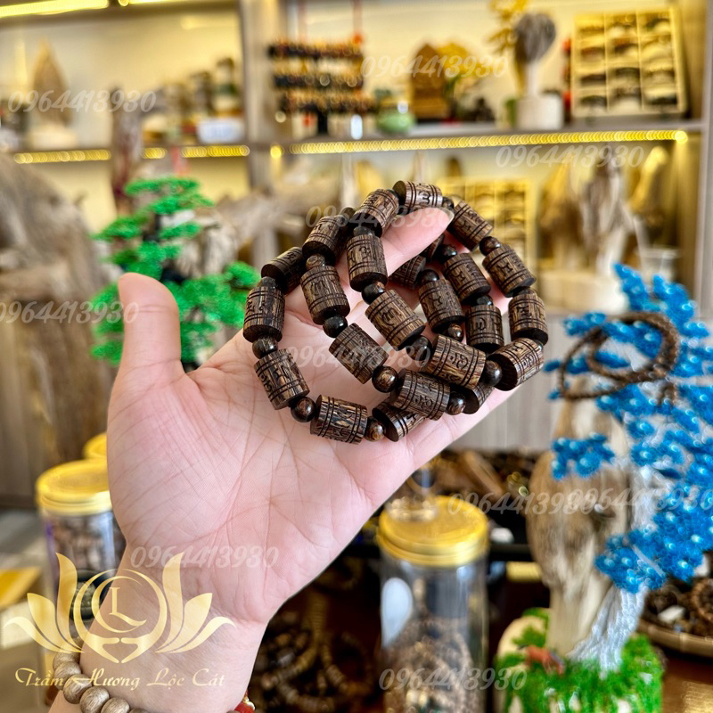 Giá sập sàn bao giá thị trường - Vòng đeo tay trầm hương dạng đốt trúc 10li tự nhiên thơm vĩnh viễn