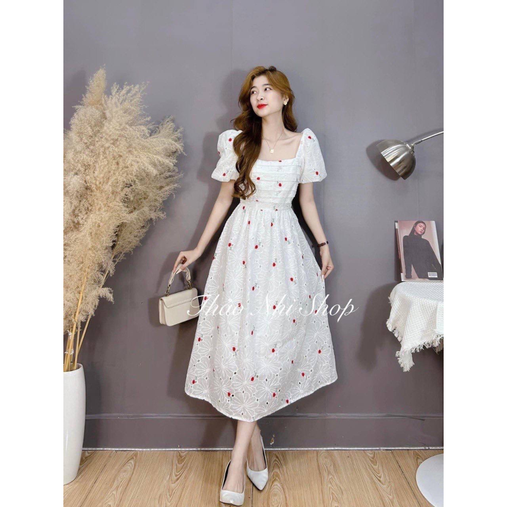 Đầm mimi thêu hoa chất vải xô xếp li ngực tay phồng tùng xòe thướt tha