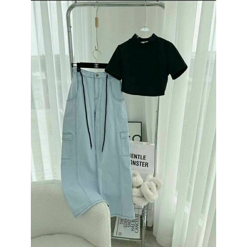 set váy jean áo thun ôm năng động,cá tính, thiết kế đơn giản,tinh tế phù hợp với các bạn nữ cá tính, trang phục tôn eo