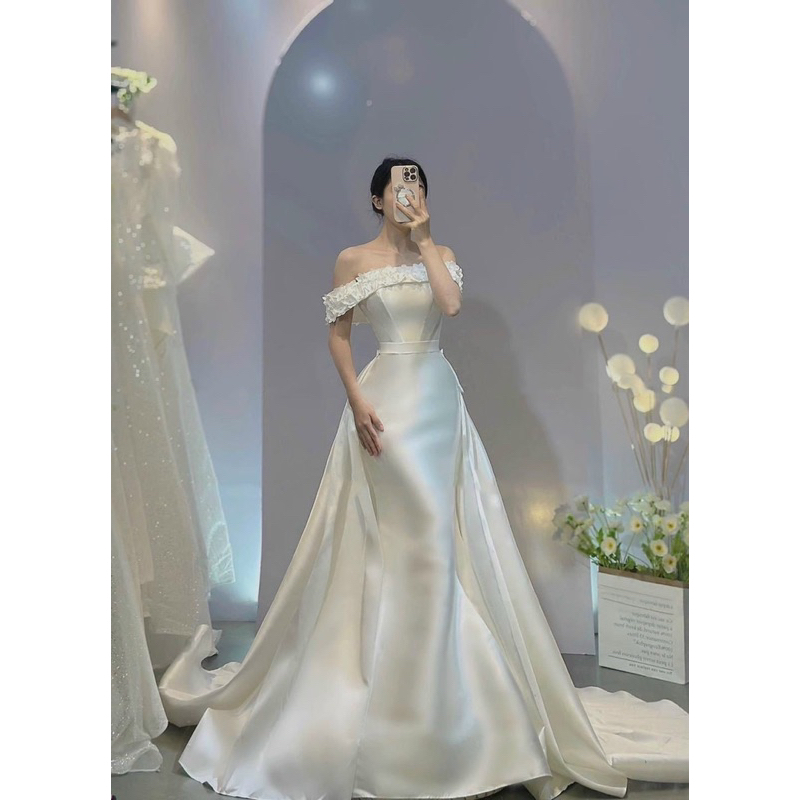 Đầm body mặc cưới TRIPBLE T DRESS đuôi cá tùng rời bẹt vai kết bông hoa - size S/M/L - MS288Y