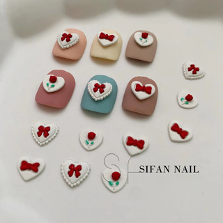 Charm tim trang trí móng,charm tim mới