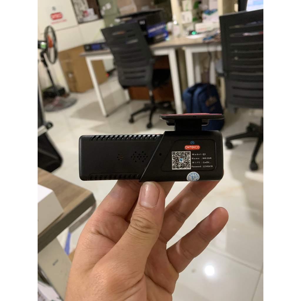 Camera hành trình ONTEKCO Q3 có wifi - Xem video qua điện thoại -   Dùng App Viidure
