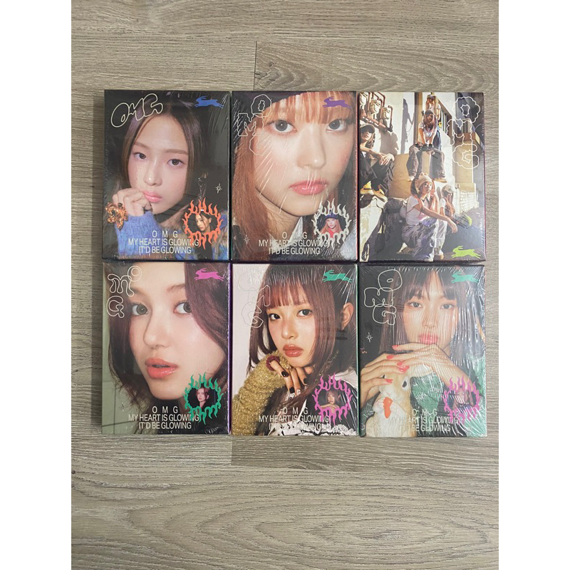 Bộ sưu tập NewJeans OMG ver Mess được chọn ver có sẵn