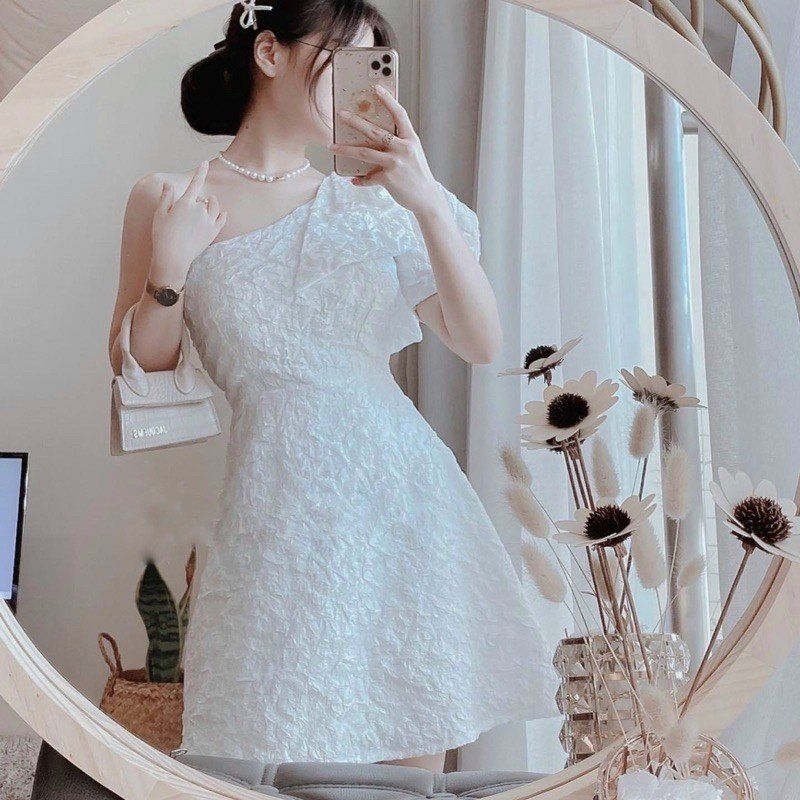 Đầm dự tiệc đám cưới sự kiện xốp lệch vai gấm nơ to vai (có mút ngực) VIP 160