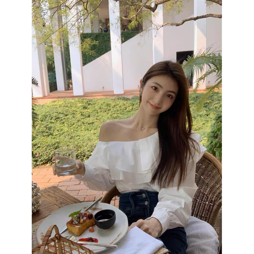 Áo Bèo Lệch Vai Sơ Mi Trắng Eclipse Clothing