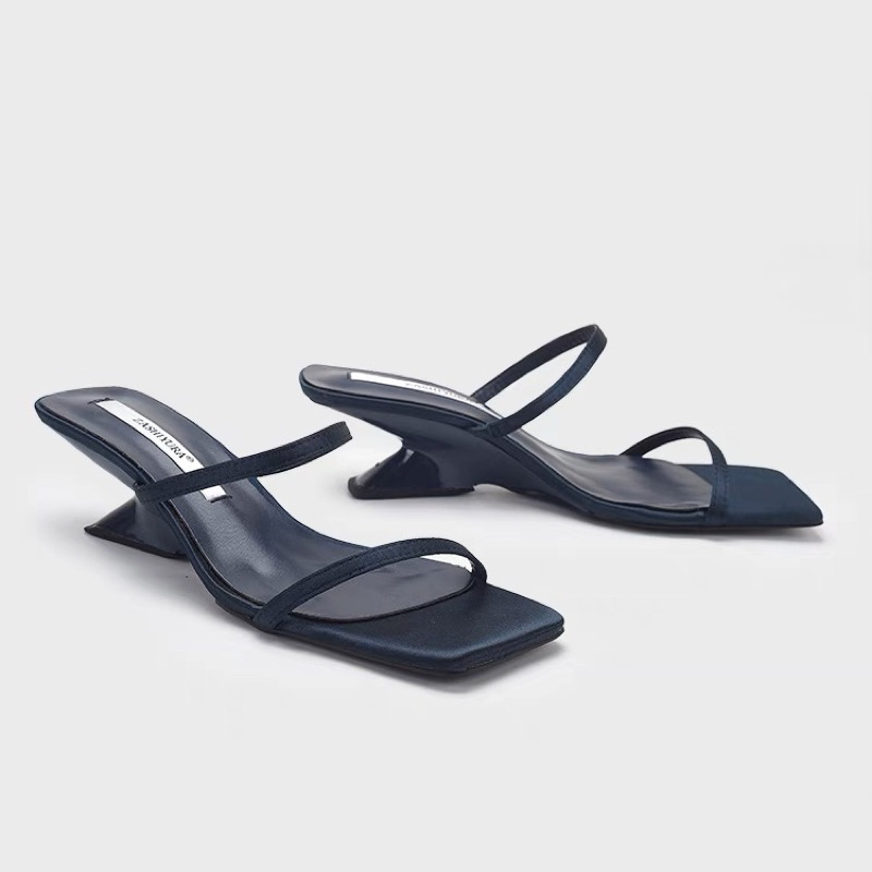 Sandal cao gót mũi vuông 2 quai mảnh, mũi vuông sang trọng