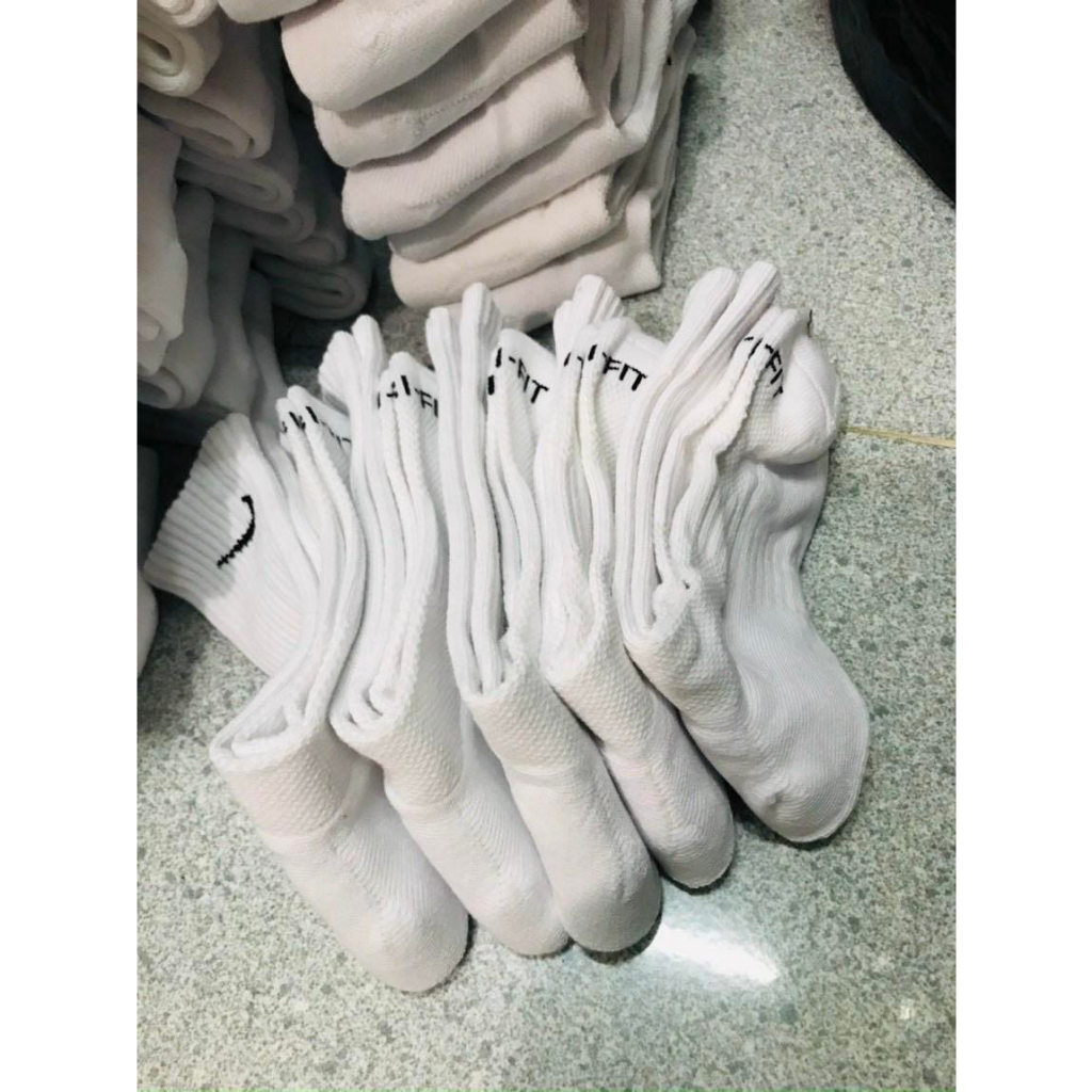 Tất NIKE DRIFIT