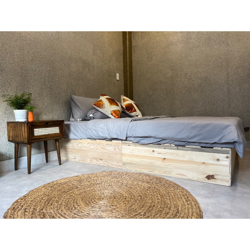 GIƯỜNG PALLET GỖ THÔNG DECOR CHÂN CAO 30CM KÍN CHÂN