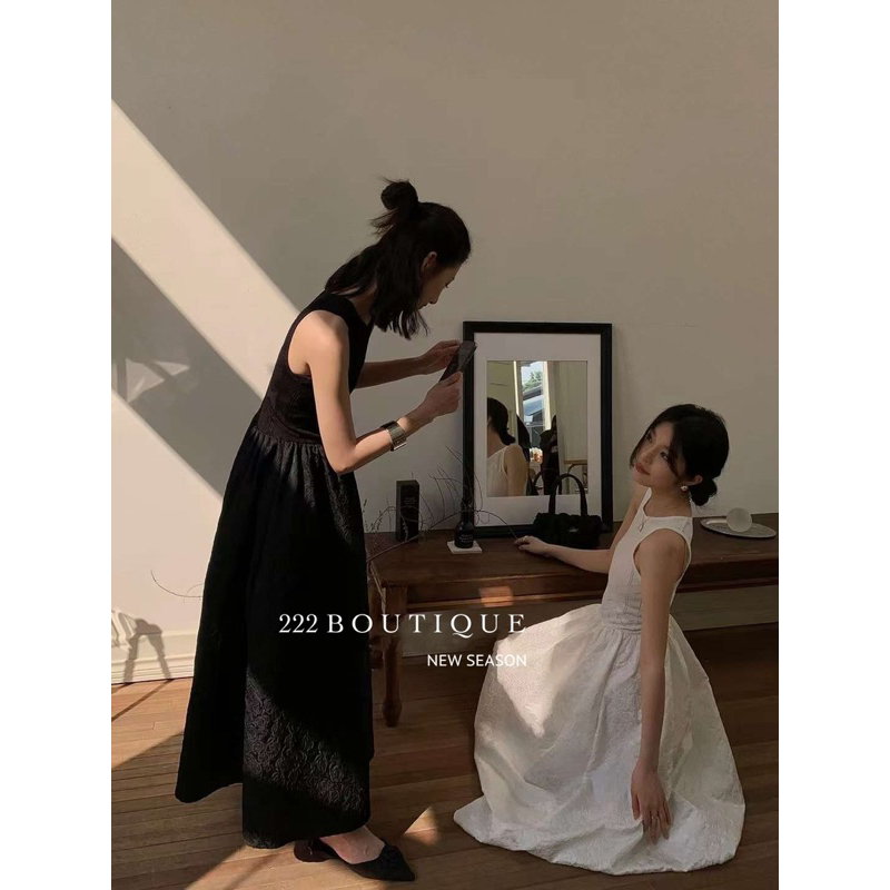 Váy NEIHE xát nách thân ôm 7173