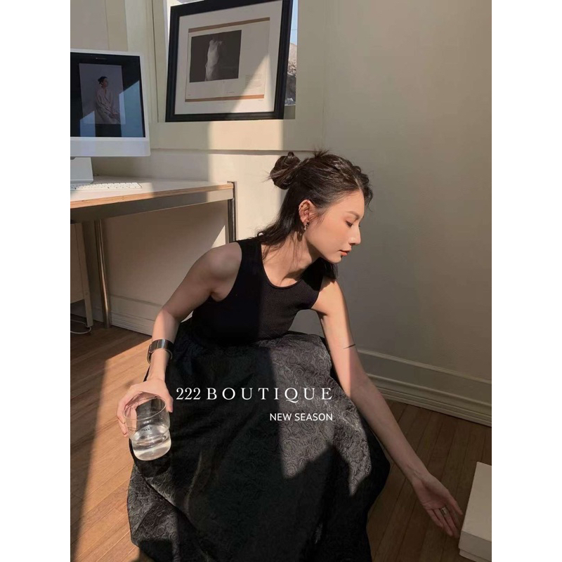 Váy NEIHE xát nách thân ôm 7173