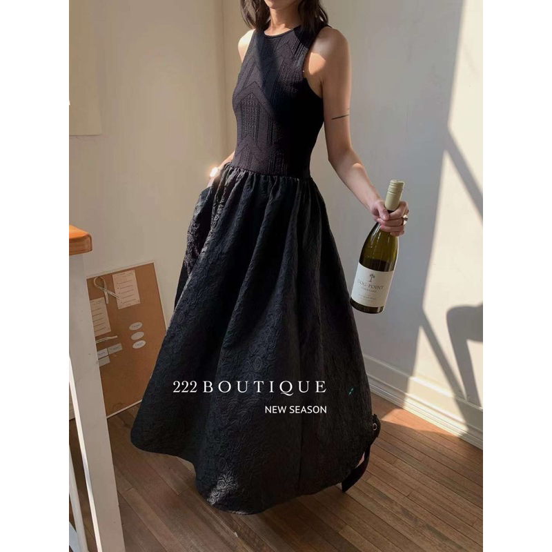 Váy NEIHE xát nách thân ôm 7173