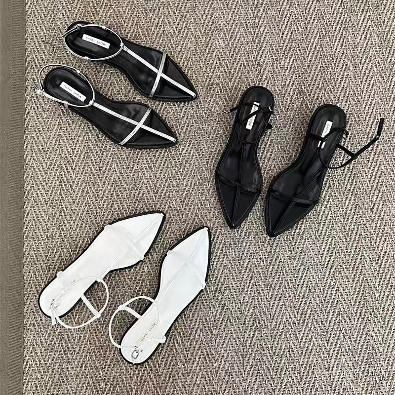 Sandal nữ mũi nhọn quai mảnh chữ T đế cao 3cm có khoá cài