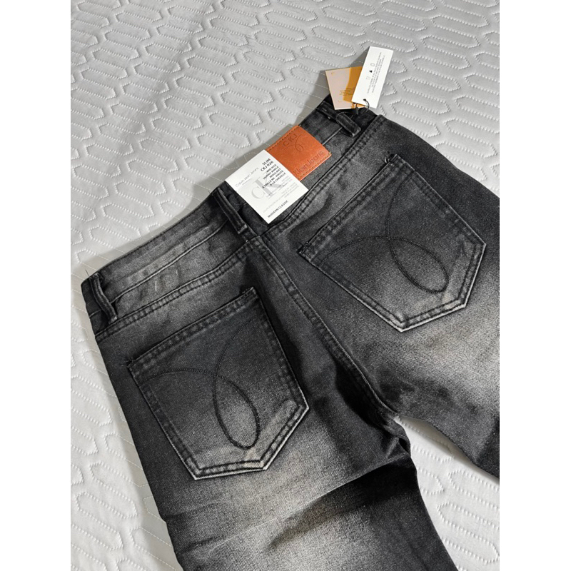 Quần bò nam ống suông màu đen khói - chất vải dày dặn loại 1