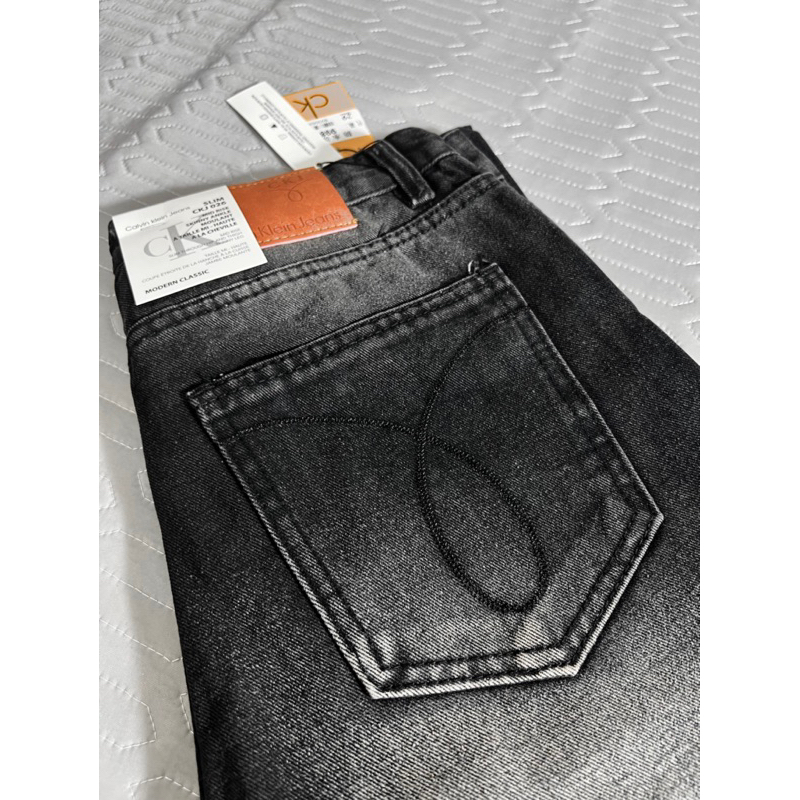 Quần bò nam ống suông màu đen khói - chất vải dày dặn loại 1