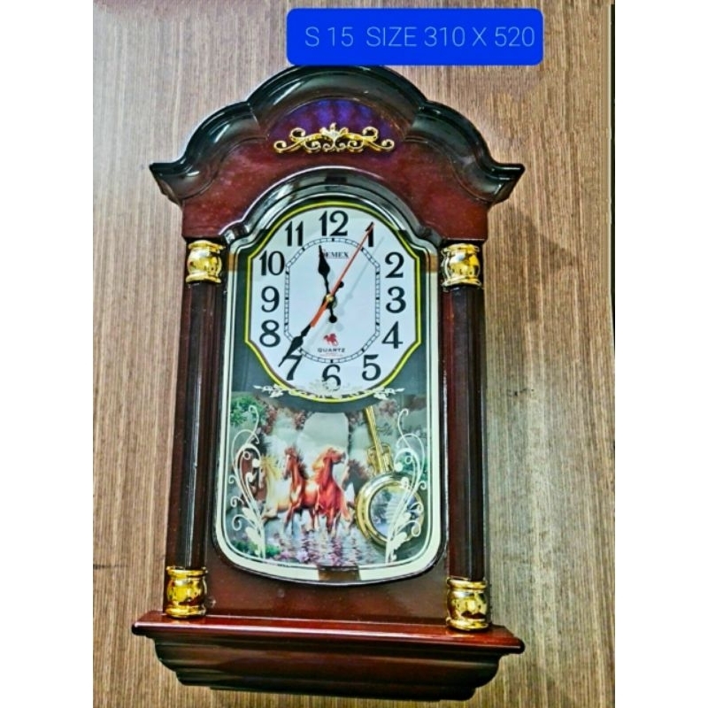 Đồng hồ treo tường giả gỗ quả lắc hình ngựa Mã Đáo Thành Công