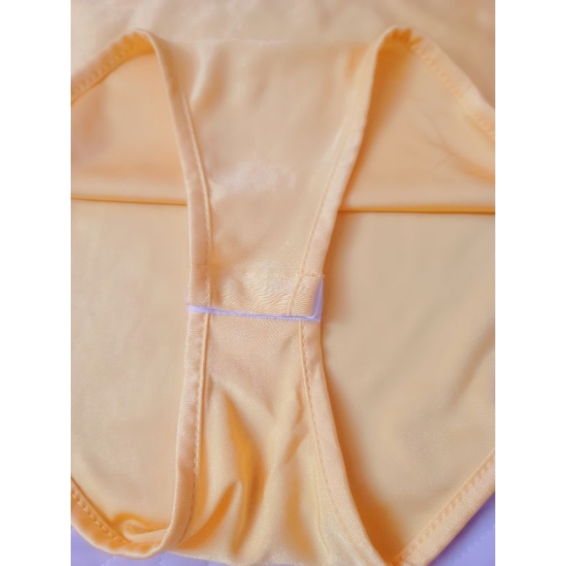 Pass bodysuit vàng S