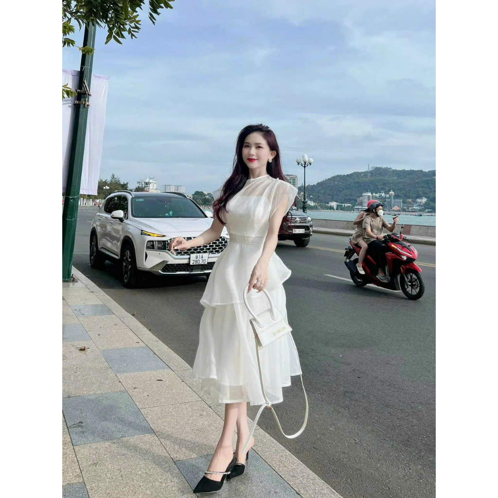 Đầm váy nữ voan xếp ly tầng với tone màu trắng nhẹ nhàng thích hợp diện đi chơi, dự tiệc siêu xinh