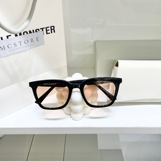 KÍNH MÁT CAO CẤP MOMATI (or) CHỐNG 100% TIA UV BY MCSTORE