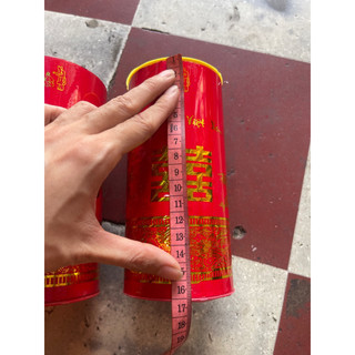 lon trà cưới bằng giấy
