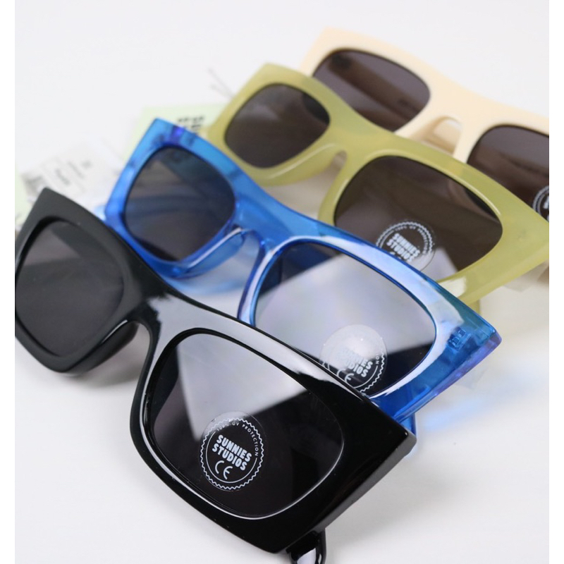 Kính mắt nam nữ, Zio dư xịn