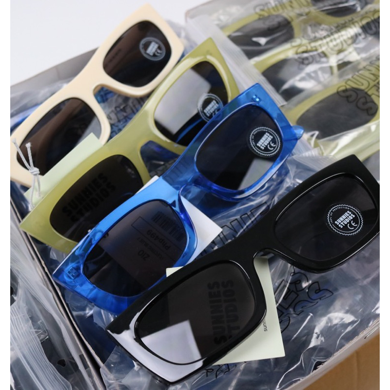 Kính mắt nam nữ, Zio dư xịn