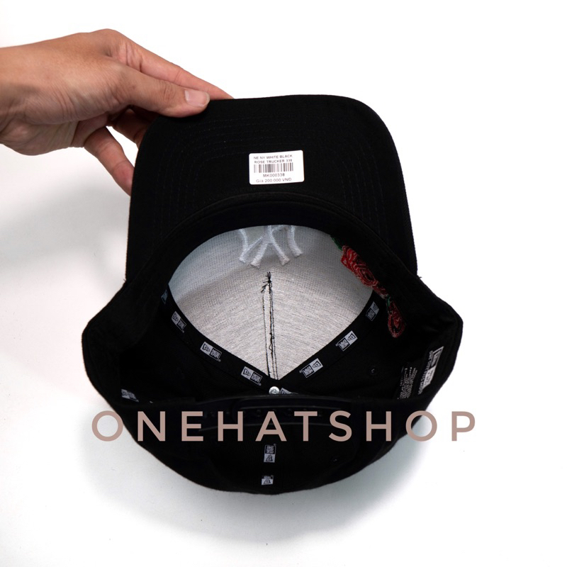 Nón lưỡi trai fom vuông Trucker logo thêu bông hoa hồng chất lượng cao