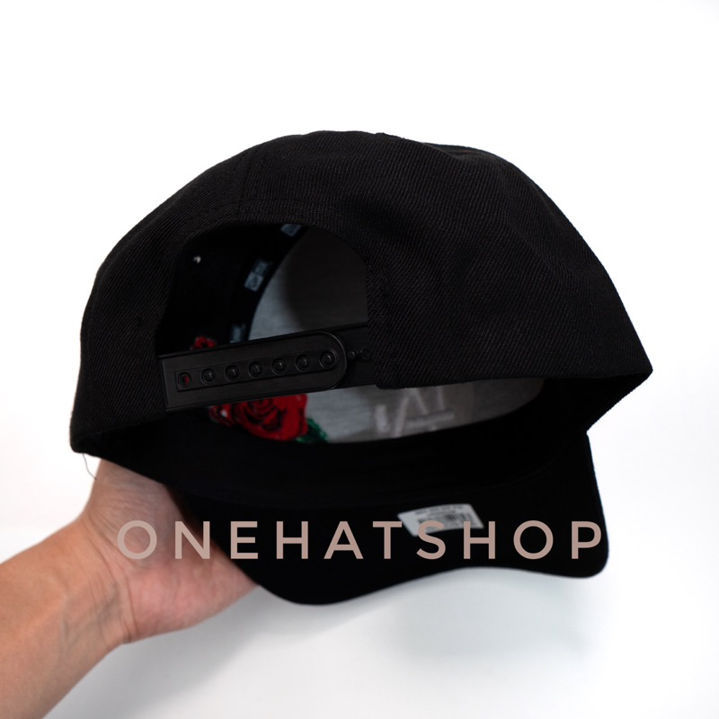 Nón lưỡi trai fom vuông Trucker logo thêu bông hoa hồng chất lượng cao