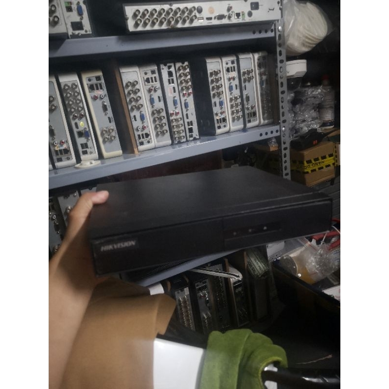 Đầu ghi 8 kênh analog hikvision mã 7208hghi f1- 7208hghi f1/n đã qua sử dụng