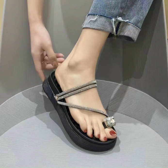 Dép Sandal Xỏ Ngón Đế Bánh Mì Quai Đính Đá, Mặt Đá Vuông Sang Chảnh Đi 2 Kiểu Cho Mùa Hè