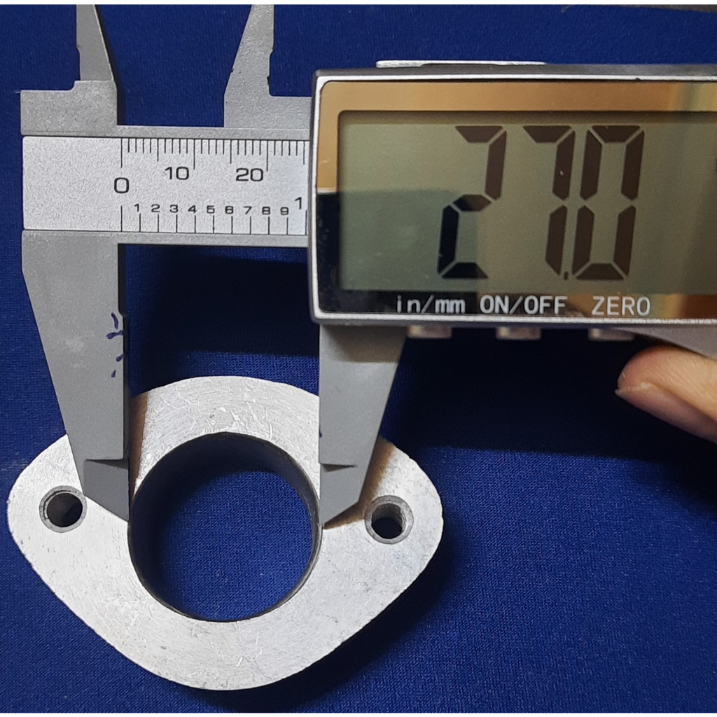 Thớt nhôm đóng bình xăng con