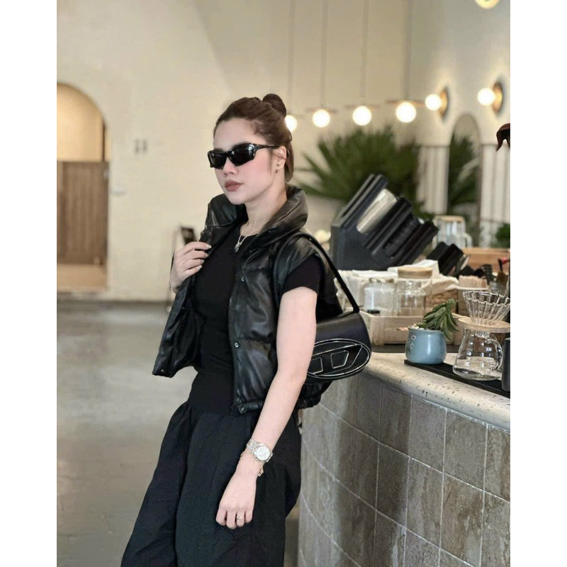 TÚI CHỮ D KẸP NÁCH HOT TREND L.1……