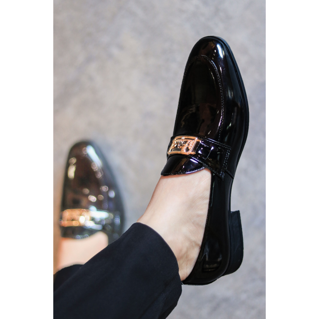 Giày Lười Nam Da Phủ Bóng Đai Vàng, Đế Khâu Chắc Chắn - Mã V2