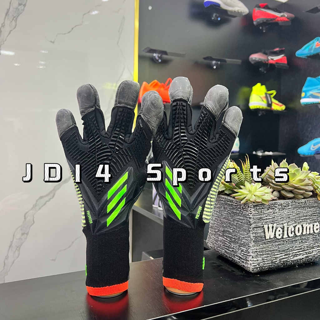 Găng bao tay thủ môn Predator Pro Hybrid URG 2.0 bản CAO CẤP NHẤT