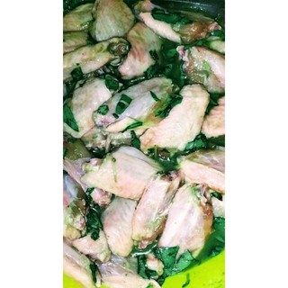 Cánh gà ướp lá é tươi - hộp 500g