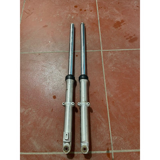 thụt trước xe win tàu (hàng cũ tháo xe )