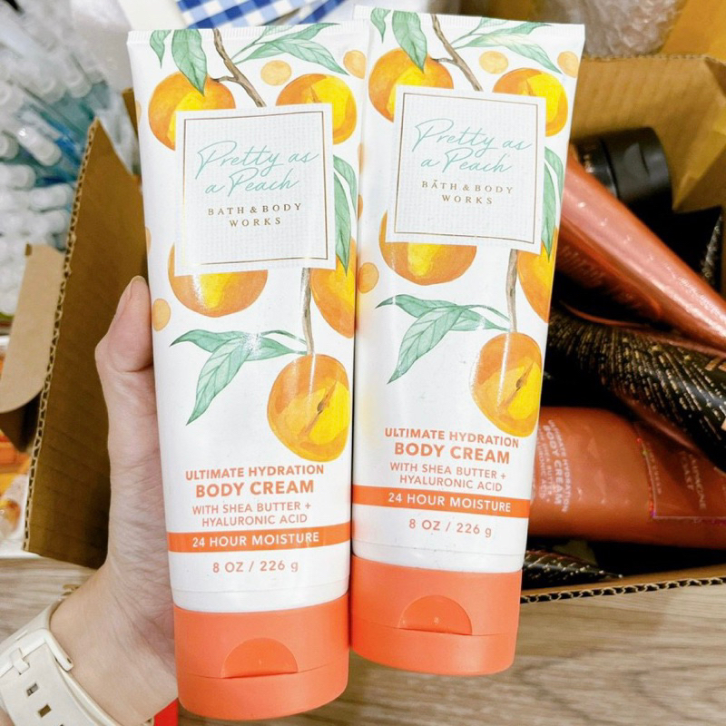 •𝐏𝐫𝐞𝐭𝐭𝐲 𝐀𝐬 𝐀 𝐏𝐞𝐚𝐜𝐡• Bath & Body Works - Sản phẩm dưỡng và xịt thơm toàn thân dành cho nữ